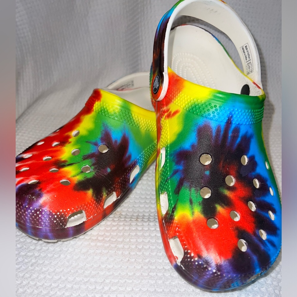 Tie Dye Crocs. Women’s 8. Men’s 6.